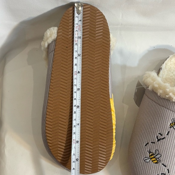 LAND’S END Sz 7B Slippers Clogs Faux Shearling Embroidered Flower and Bees NEW - Picture 13 of 14